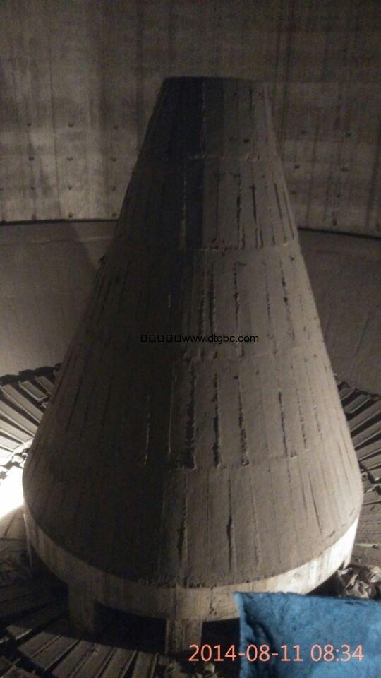 清理鋼混土庫(kù)改造出料系統(tǒng)