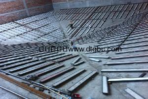 清理鋼板庫并改造出料方式